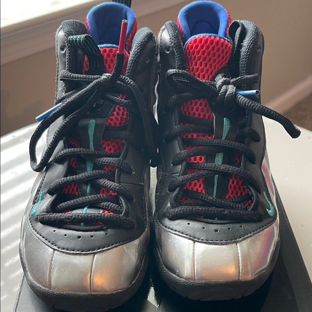 Nike Kids' Black and Silver Sneakers foam posite silver